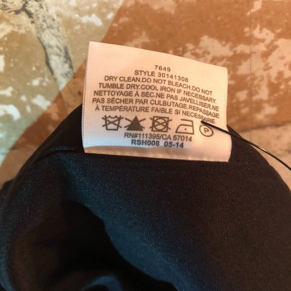 EUC Wool Tory Burch Pencil Skirt - Size 12 - Picture 6 of 6